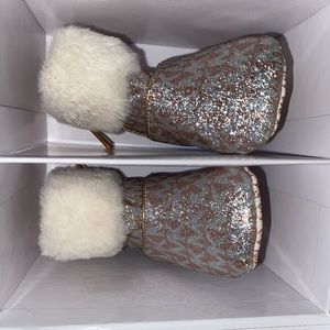 MK boots